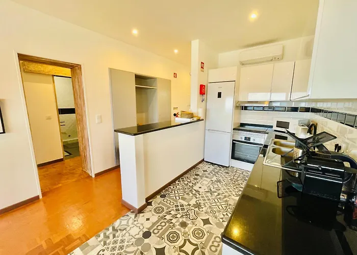 Daire Paraiso - Beachfront - Private Parking *