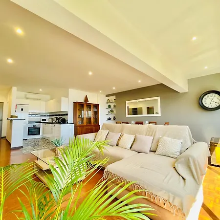 Paraiso - Beachfront - Private Parking 포티마오