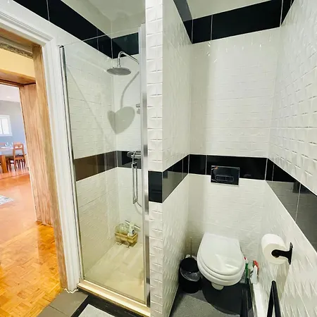 Paraiso - Beachfront - Private Parking