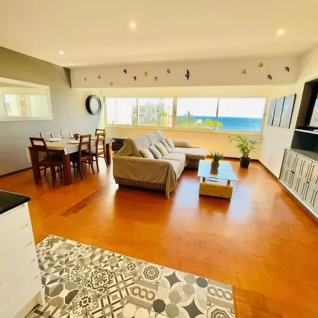 Paraiso - Beachfront - Private Parking פורטימאו