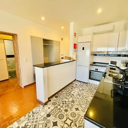 דירה Paraiso - Beachfront - Private Parking *